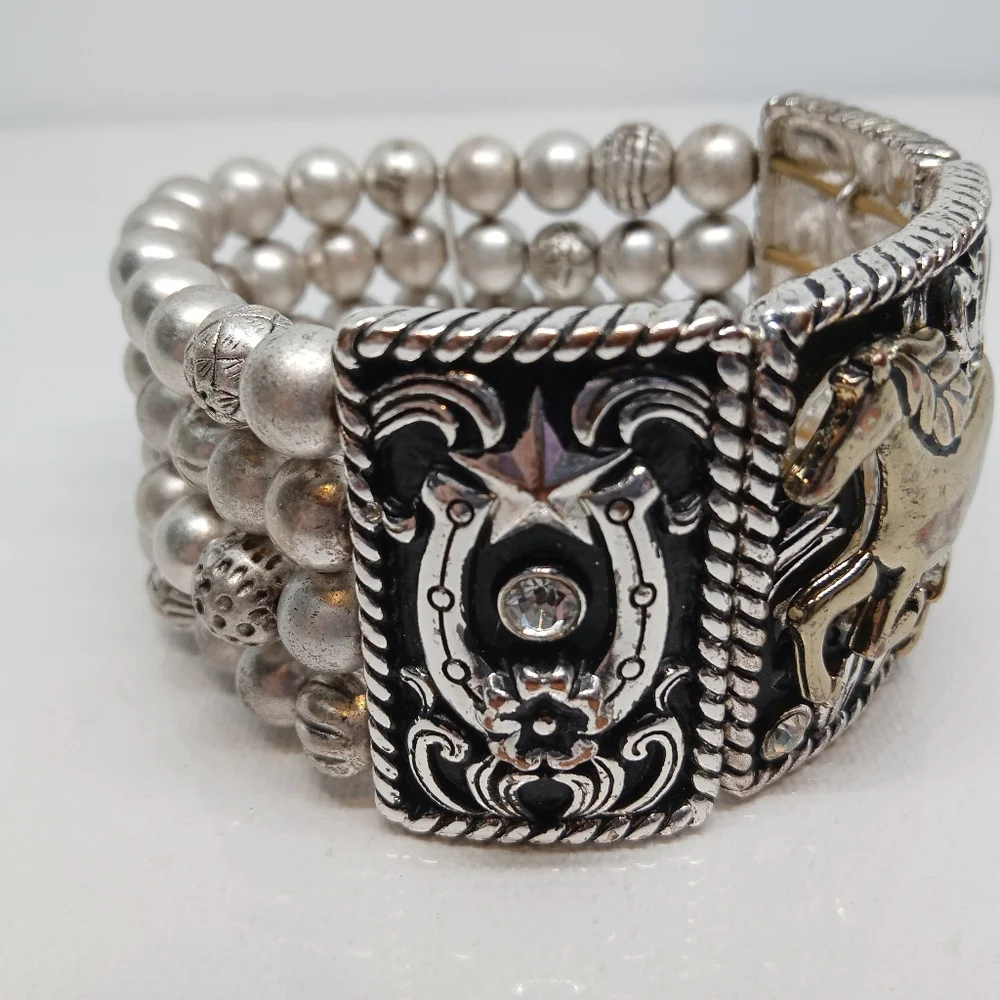 Horse Horseshoe Boot Silvertone Faux Silver Grey Designs Beads 4 Strands Stretch - Picture 2 of 7